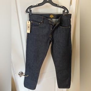 NWT Brave Star The Regular Taper 15oz
'American Heritage' Cone Mills Selvage